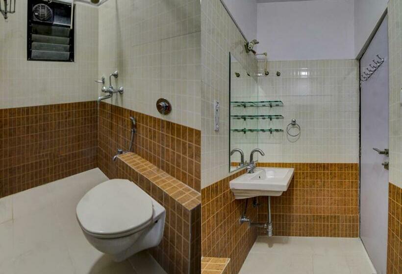 חדר סטנדרט, Treebo Seven Suites