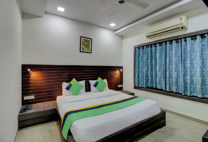 חדר סטנדרט, Treebo Seven Suites