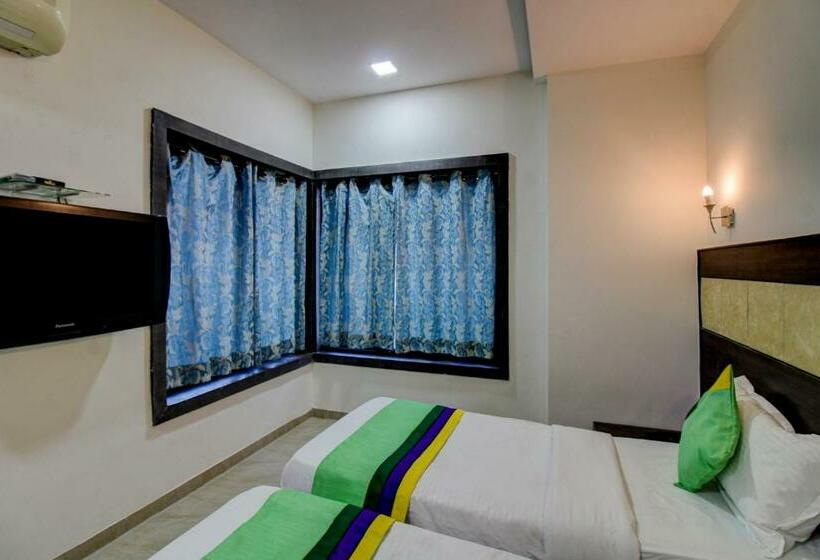 חדר סטנדרט, Treebo Seven Suites