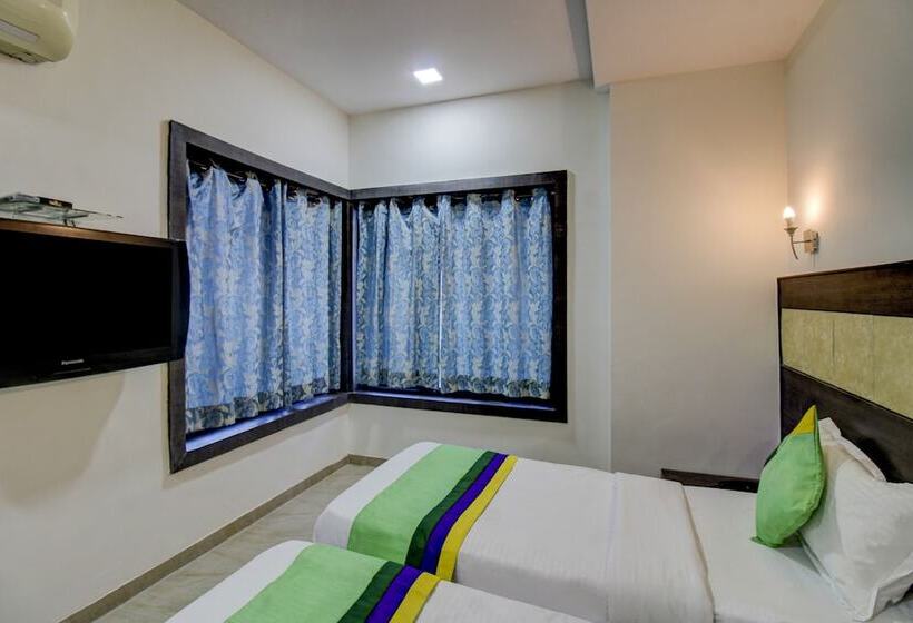 חדר סטנדרט, Treebo Seven Suites