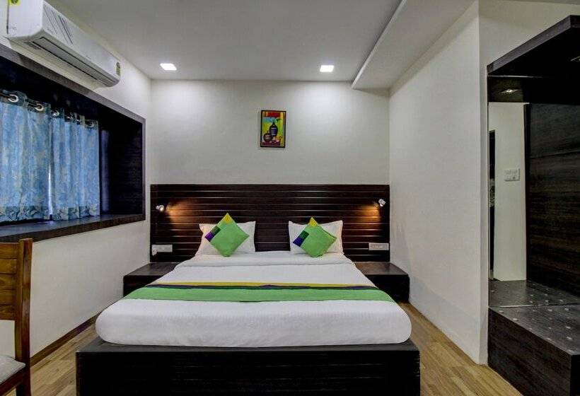 חדר דלוקס, Treebo Seven Suites