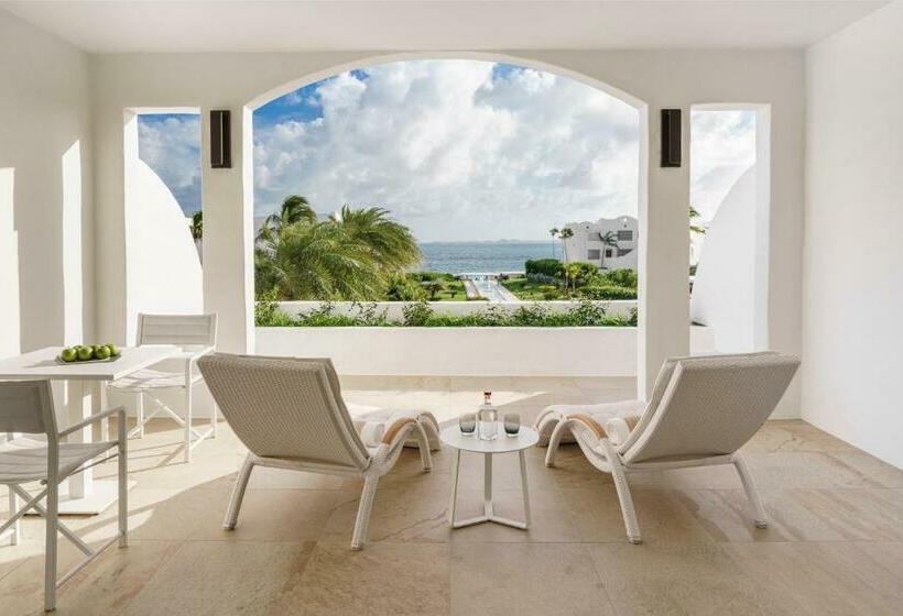 سوییت جونیور, Aurora Anguilla Resort & Golf Club
