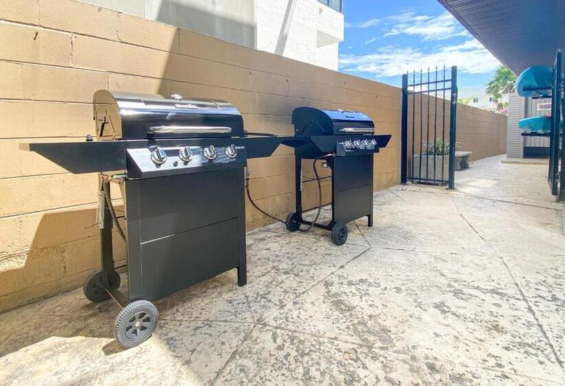 شقة غرفة واحدة, Sugar Sands A