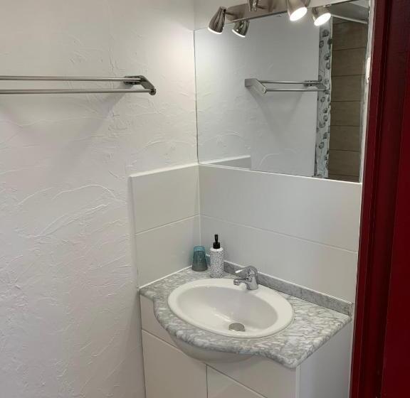 이코노미 룸, Maison Castellane Chambre D Hotes B&b