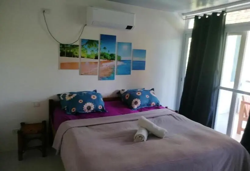 اتاق لوکس با بالکن, Villa Jana, Bantayan, Santa Fe