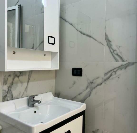 Апартаменты 1 Спальня с Балконом, Antik