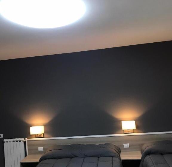 اتاق راحتی سه تخته, Costa Apartment Naples