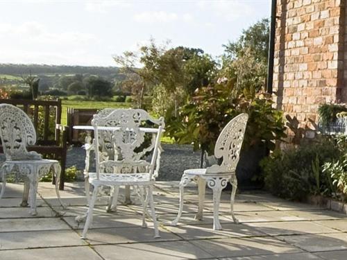 Хижина, Manor Farm Egerton