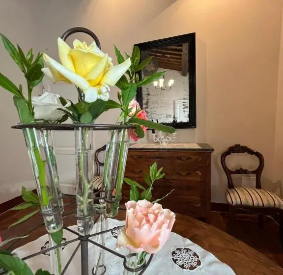 Villa 1 Makuuhuone Puutarhanäkymä, Agriturismo Villa La Fontina