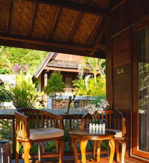 디럭스 스위트 킹 침대, Cersen Resort Lombok