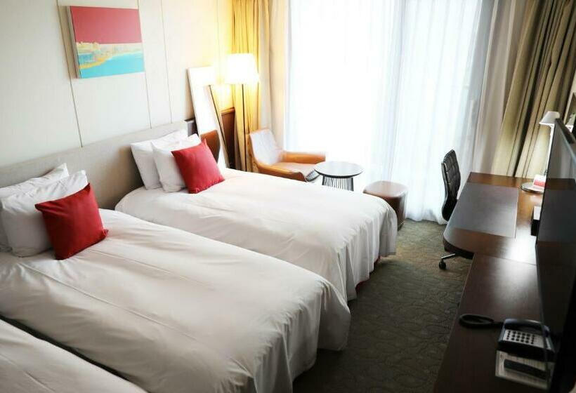 اتاق استاندارد سه نفره, Ramada By Wyndham Jeju Hamdeok