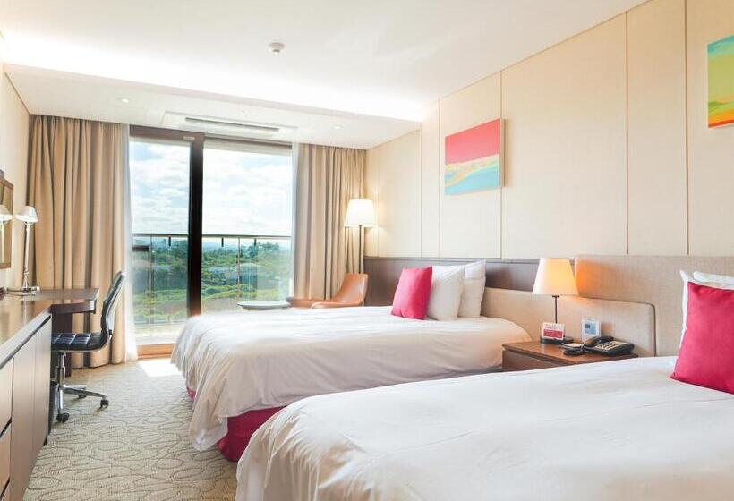 غرفة ديلوكس عائلية, Ramada By Wyndham Jeju Hamdeok