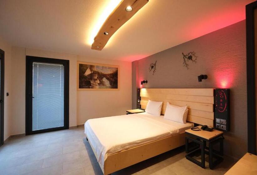 バルコニー付きデラックスルーム, Kosa Otel çeşme