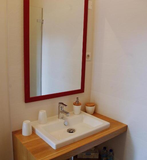 Номер Стандарт, La Ferrade Chambres D Hôtes B&b