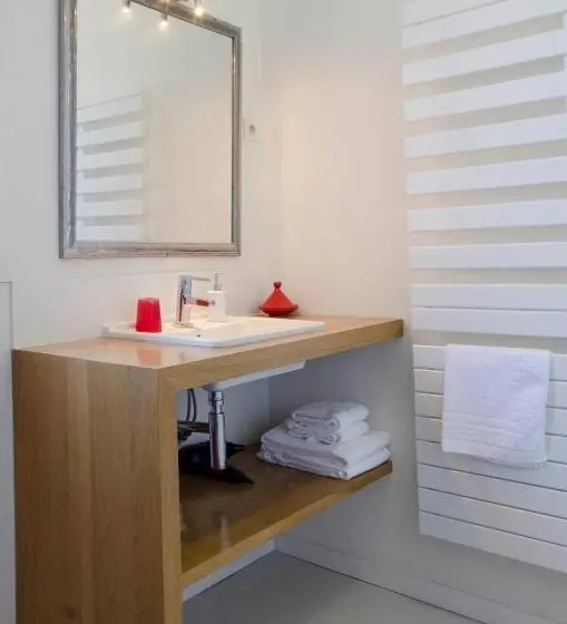 اتاق لوکس, La Ferrade Chambres D Hôtes B&b