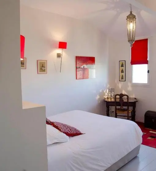 اتاق لوکس, La Ferrade Chambres D Hôtes B&b