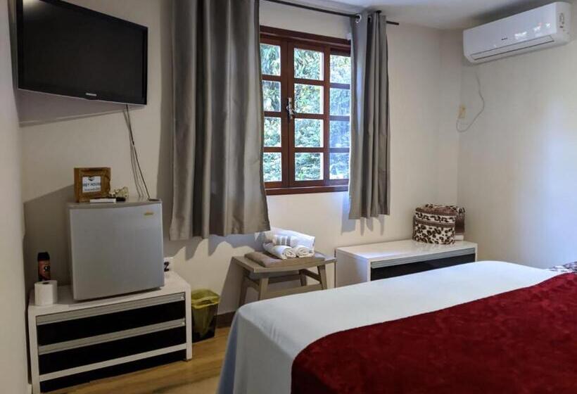 Family Suite, Grey House