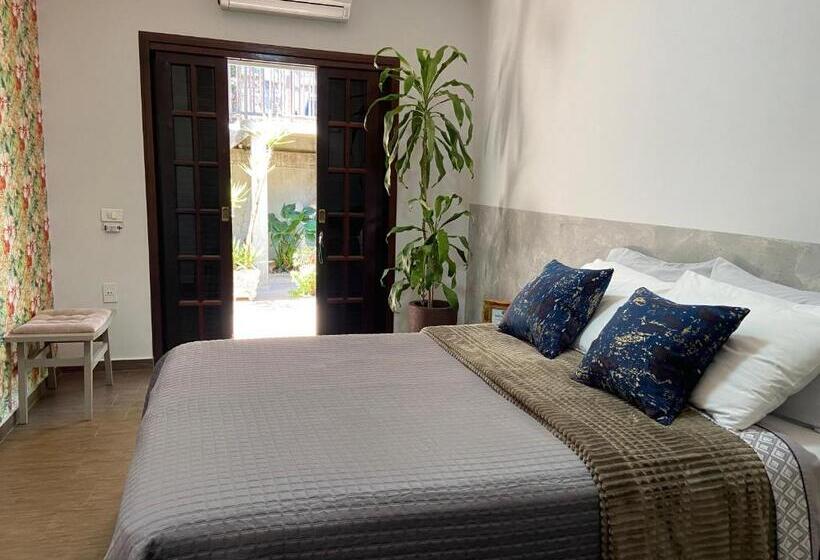 Номер Deluxe, Grey House