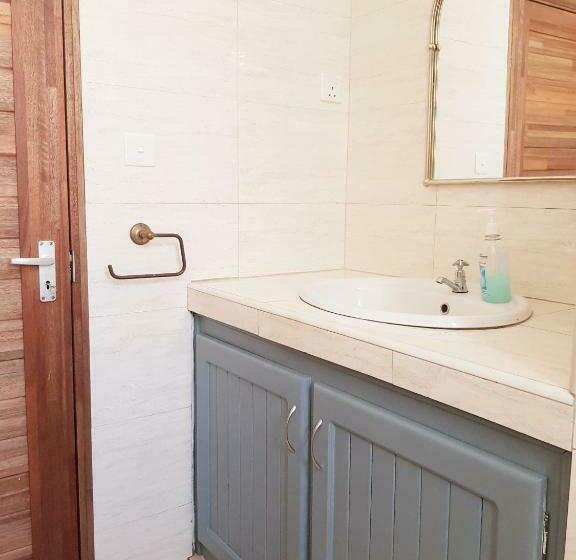 بنگله خانوادگی, La Perla Holiday Apartments