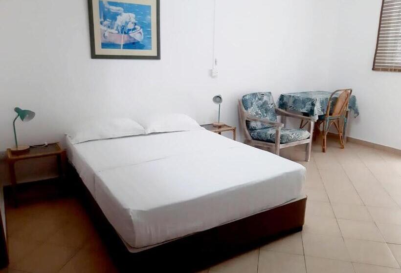استودیوی استاندارد, La Perla Holiday Apartments