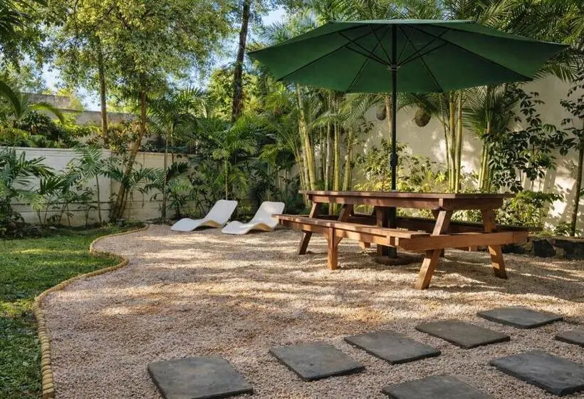 بنگله خانوادگی, La Perla Holiday Apartments