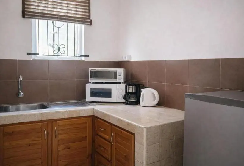 استودیوی استاندارد, La Perla Holiday Apartments