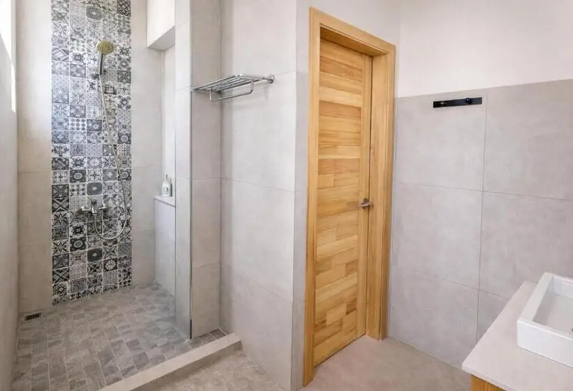 استودیوی سوپریور, La Perla Holiday Apartments