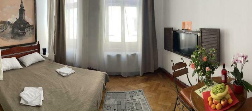 Номер Стандарт, Pensiunea Noemi