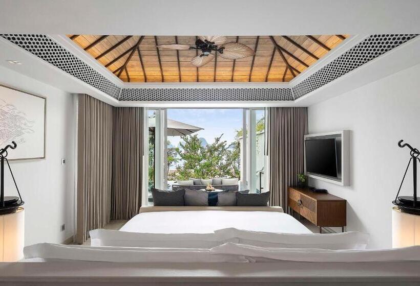 套房侧面可观海景, Banyan Tree Krabi