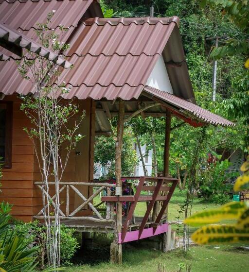 بنجلو قياسى, The Mermaid House