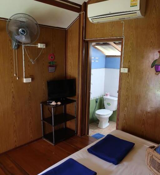 بنجلو قياسى مطلّ علي الحديقة, The Mermaid House