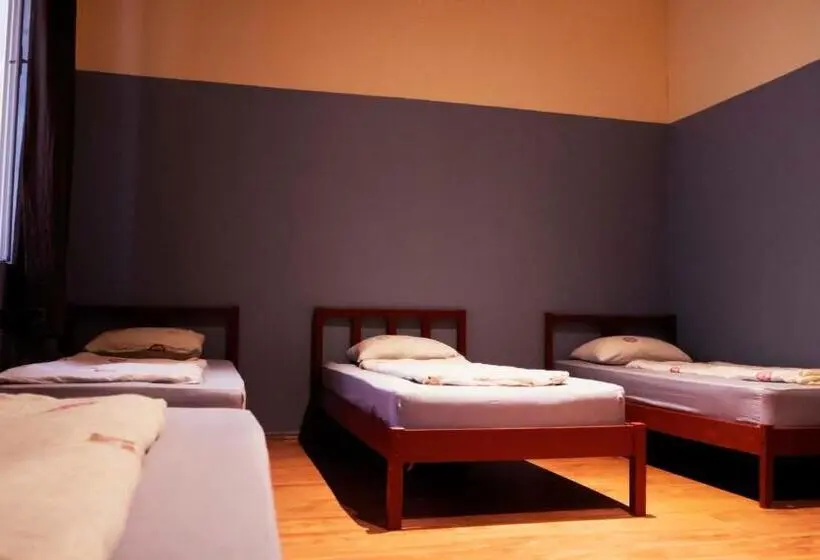 4-Bett-Standardzimmer Geteiltes Bad, Deep Guest House