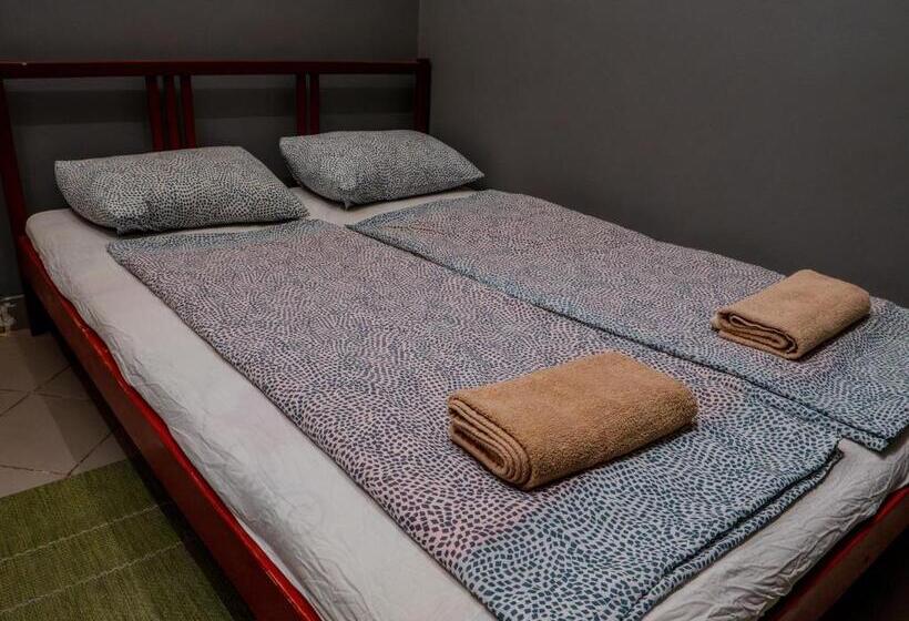 バス共有のスタンダードルーム, Deep Guest House