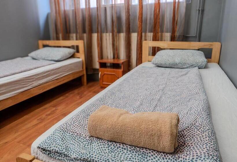 バス共有のスタンダードルーム, Deep Guest House