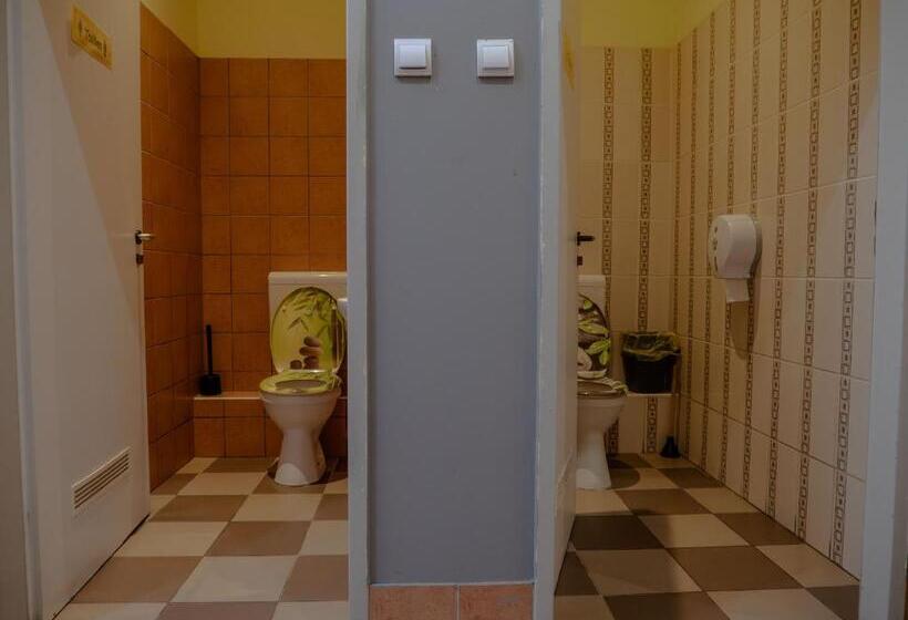 اتاق استاندارد یک تخته با سرویس بهداشتی مشترک, Deep Guest House