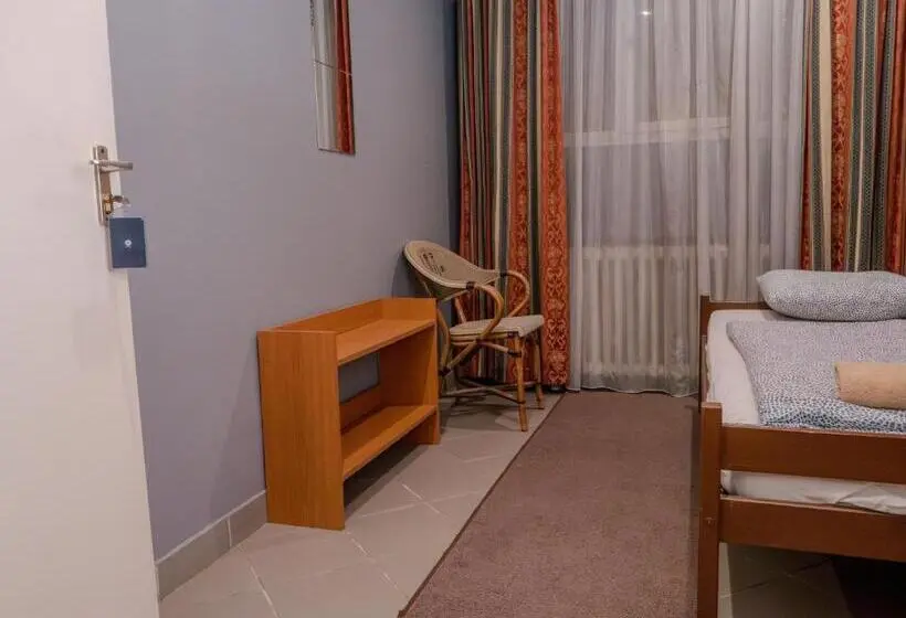 Standard Einzelzimmer Geteiltes Bad, Deep Guest House