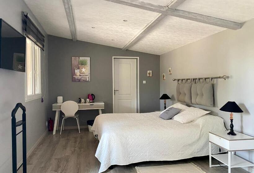 Люкс с Террасой, Domaine Au Coeur Des Alpilles