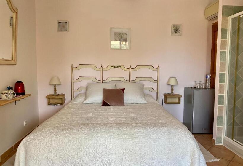 חדר סטנדרט עם טרסה, Domaine Au Coeur Des Alpilles