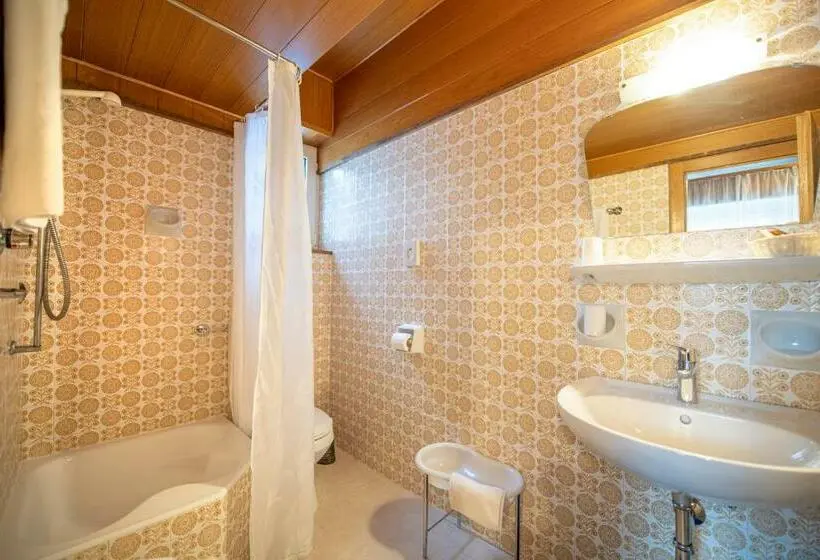 اتاق استاندارد یک نفره, Garni Bondi