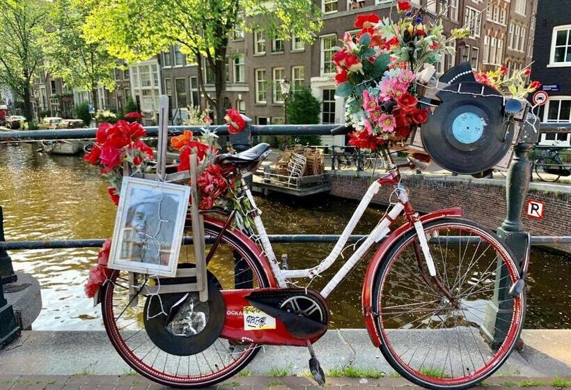 استودیوی استاندارد, Jordan Canal Studio