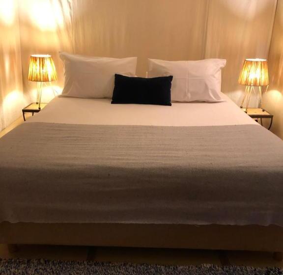 Superior Tent, Manzil La Tortue