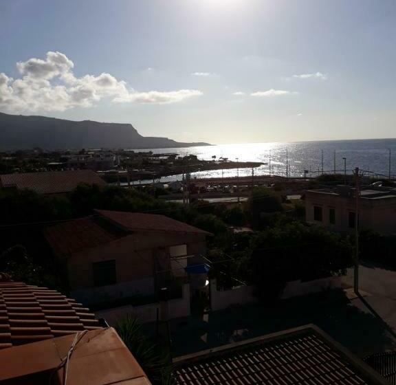 Апартаменты 5 спален, Casa Vacanze L Orizzonte