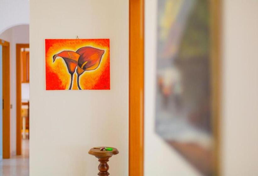 Апартаменты 5 спален, Casa Vacanze L Orizzonte