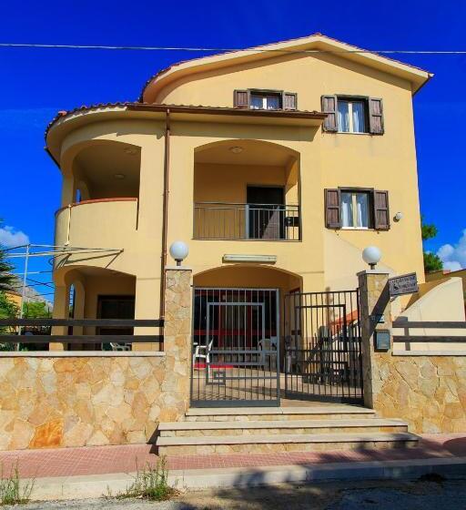 Апартаменты 3 Спальни, Casa Vacanze L Orizzonte