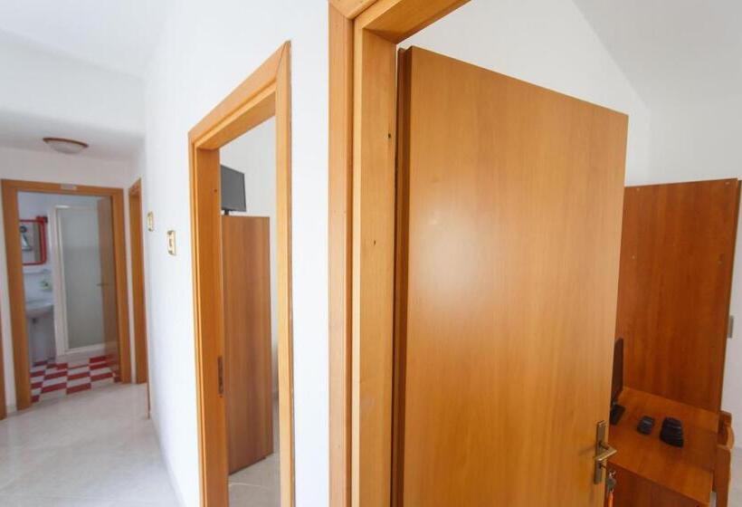 Апартаменты 3 Спальни, Casa Vacanze L Orizzonte