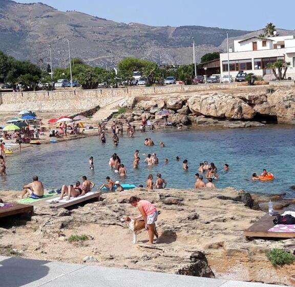 Апартаменты 3 Спальни, Casa Vacanze L Orizzonte