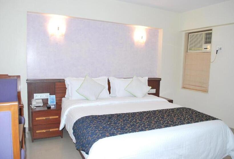 غرفة تنفيذية, Abigail Regency