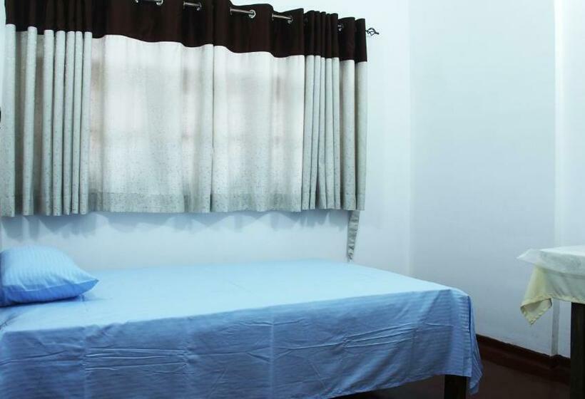 Quarto Estandar Individual, Grand Villa