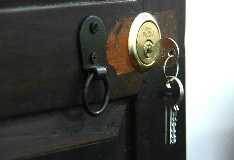 Quarto Estandar Individual, Grand Villa