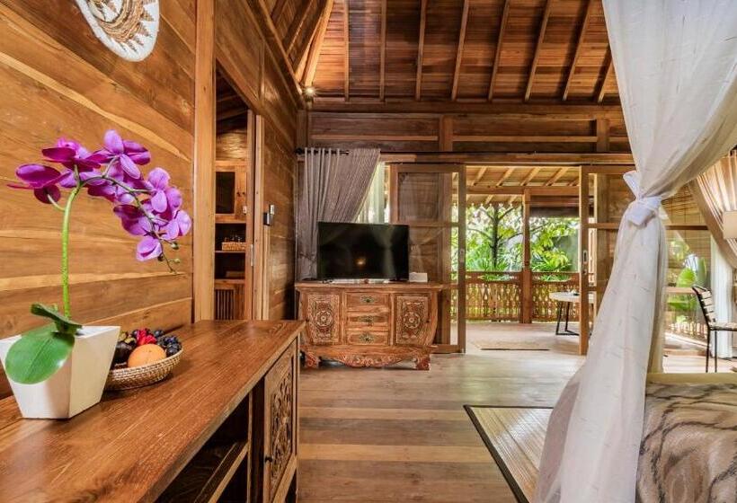 סוויטה, Kirani Joglo Villa Bali By Mahaputra